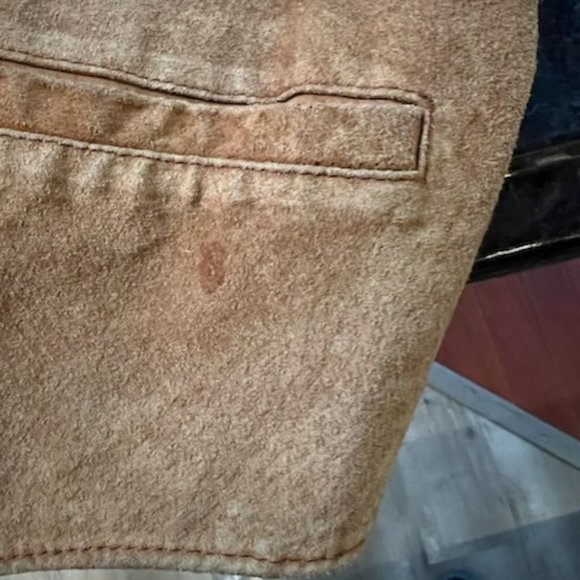 Don't Stop Classic Leather Vest - Picture 6 of 7